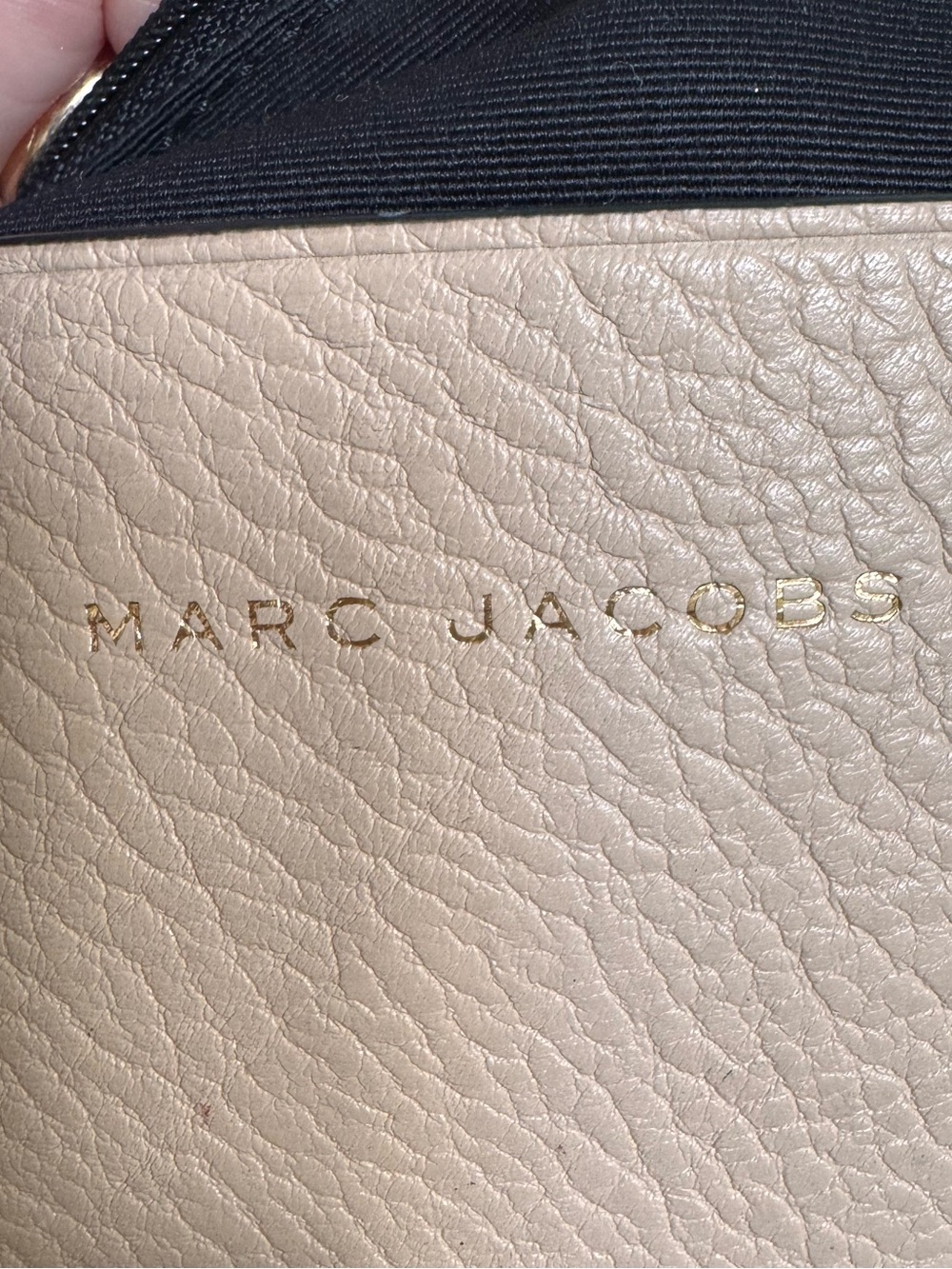 Marc Jacobs The Anchor Purse in Light Beige. 10” by 8” by 5.5” - Picture 11 of 12